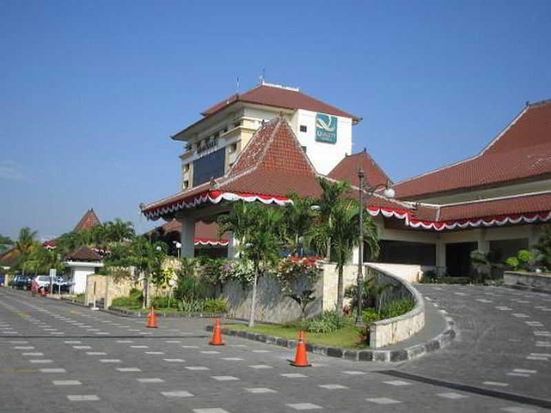 The Sunan Hotel Solo Buitenkant foto