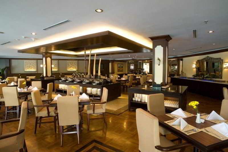 The Sunan Hotel Solo Buitenkant foto