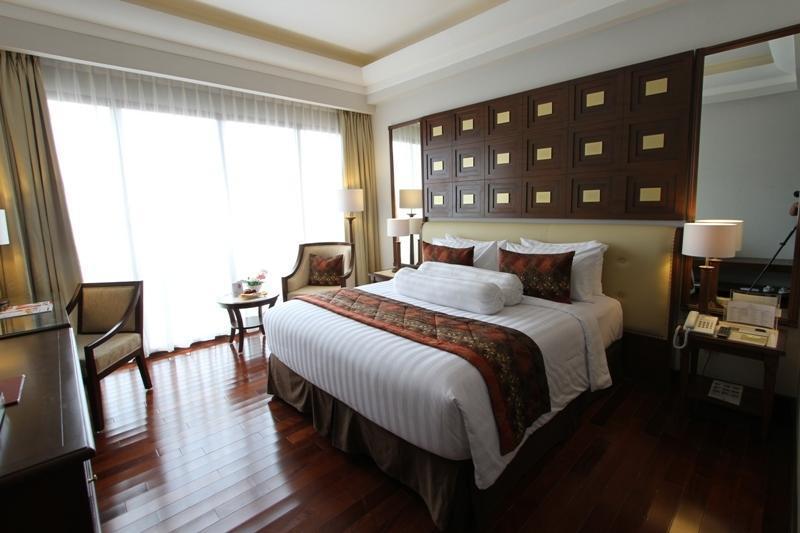 The Sunan Hotel Solo Buitenkant foto
