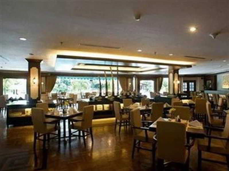 The Sunan Hotel Solo Buitenkant foto