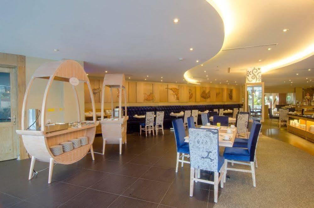 The Sunan Hotel Solo Buitenkant foto